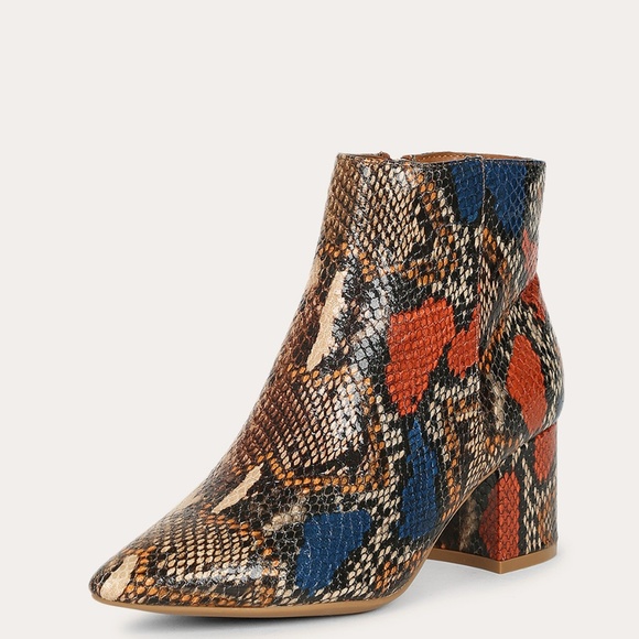 NEW Pointy Toe Block Heel Ankle Booties Boot w/Zip - Picture 2 of 6